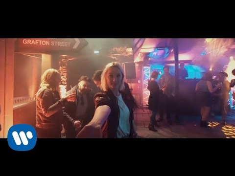 Ed Sheeran – Galway Girl [Official Music Video Complete] | Irish Stereotypes, Massive Streaming Success, Industry Critique & Real Impact