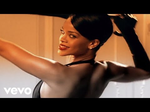 Umbrella – Rihanna ft. Jay‑Z Complete official video
